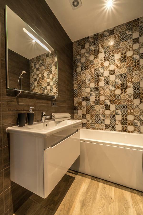Greystone Suites & Apartments ريغا المظهر الخارجي الصورة